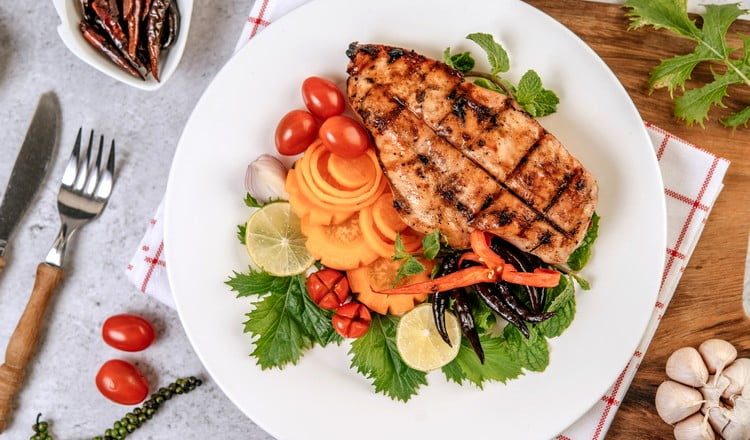 comida fitness com frango