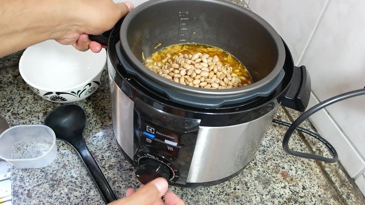 Dicas de como usar panela de pressão elétrica pela primeira vez Dicas de como usar panela de pressão elétrica pela primeira vez