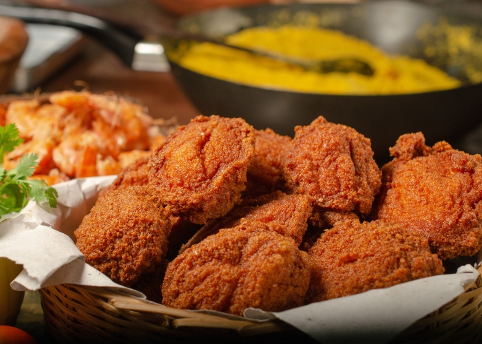 Qual a diferença entre acarajé e abará