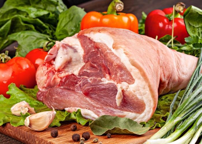 Como temperar pernil de porco Como temperar pernil de porco