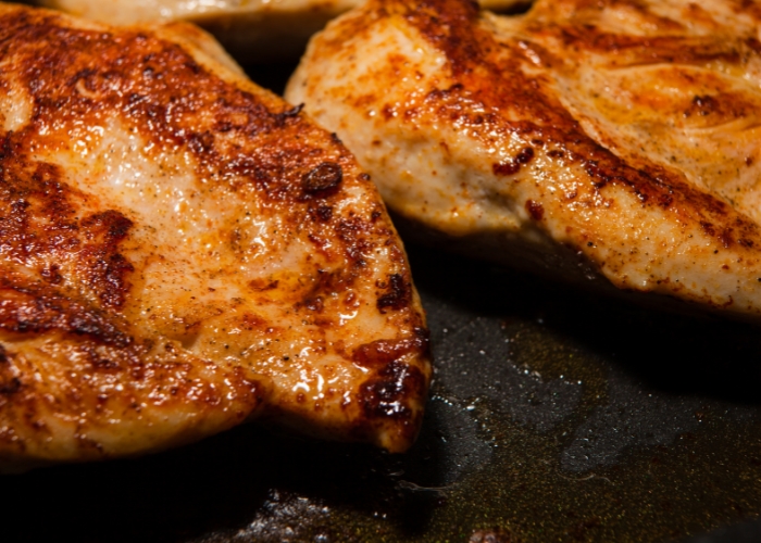 Precisa cozinhar o frango antes de fritar Precisa cozinhar o frango antes de fritar