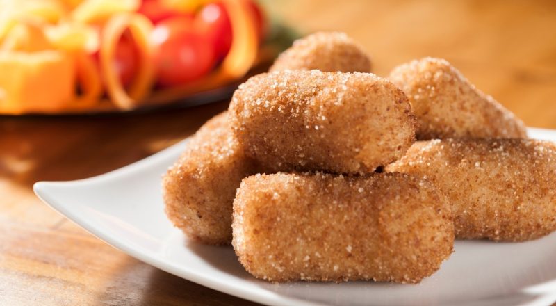 Como empanar croquete para ficar crocante