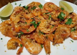 Acompanhamento-para-camarao-alho-e-oleo-frito
