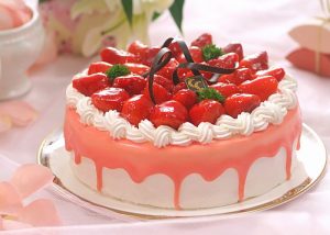 Bolo-de-2-kg-serve-quantas-pessoas