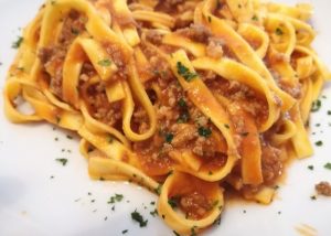 Como-esquentar-macarrao