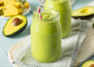 Como-fazer-vitamina-de-abacate-sem-leite