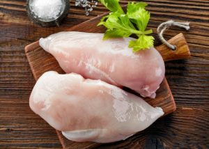 Como-tirar-o-cheiro-do-frango