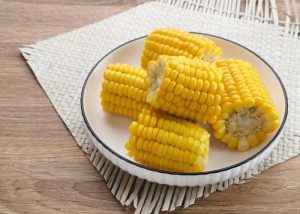 Cozinhar-milho-com-sal-endurece