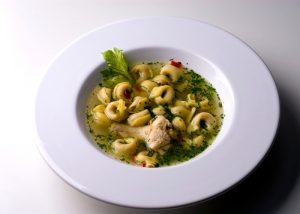 O-que-combina-com-capeletti-de-carne