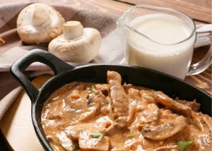 O-que-fazer-para-o-creme-de-leite-nao-talhar-no-strogonoff