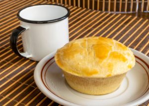 O-que-passar-em-cima-da-empada-para-dourar