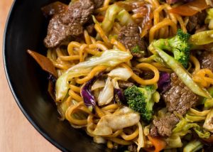 Quais-legumes-vao-no-yakisoba