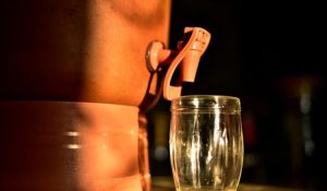 Quanto-tempo-demora-para-filtrar-a-agua-no-filtro-de-barro