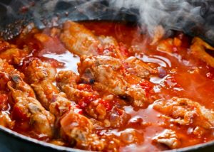 Receita-de-galinha-picante-para-50-pessoas