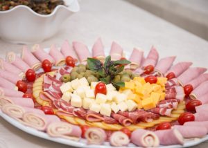 Tabua-de-frios-para-20-pessoas