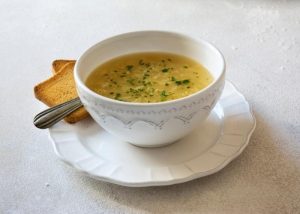 caldo-de-mandioca-com-bacon