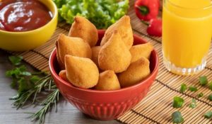 empanar-coxinha-com-farinha-de-trigo