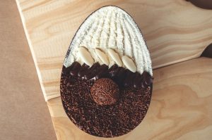 ovo-de-pascoa-de-beijinho