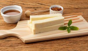 pode-congelar-queijo-coalho