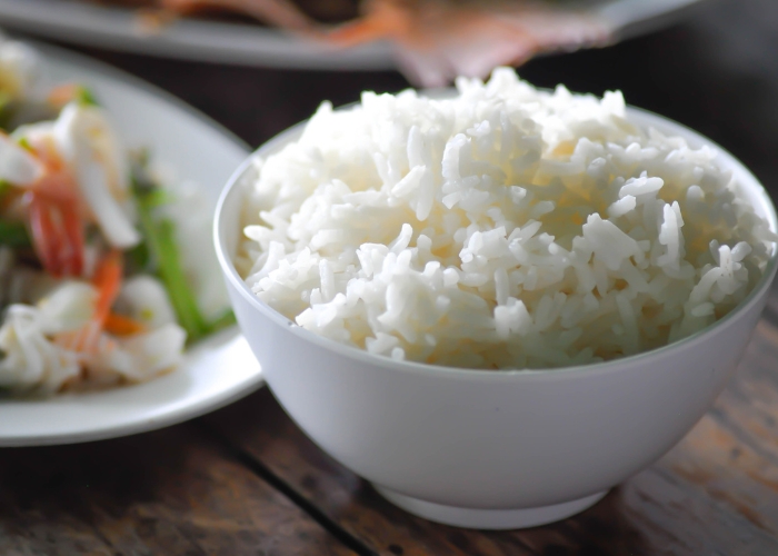 Como aproveitar arroz de ontem que sobrou