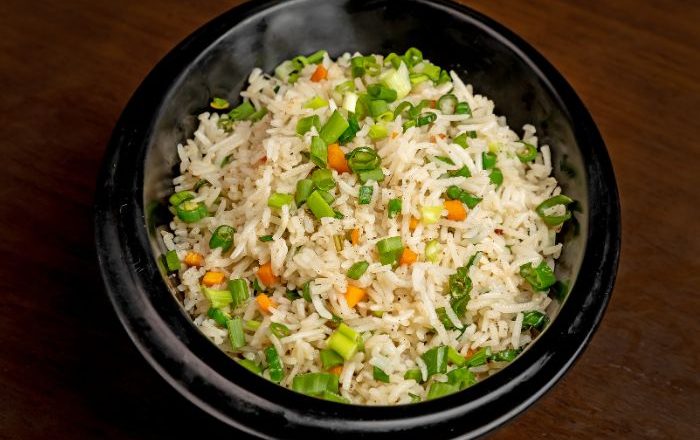 O que vai no arroz temperado