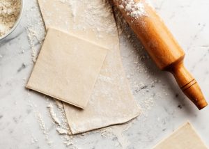 O que pode substituir a cachaça na massa de pastel