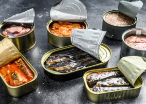 Pode comer sardinha direto da lata