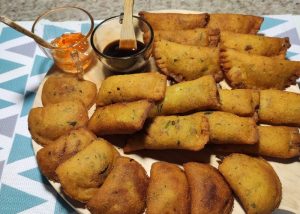 500 salgados serve quantas pessoas