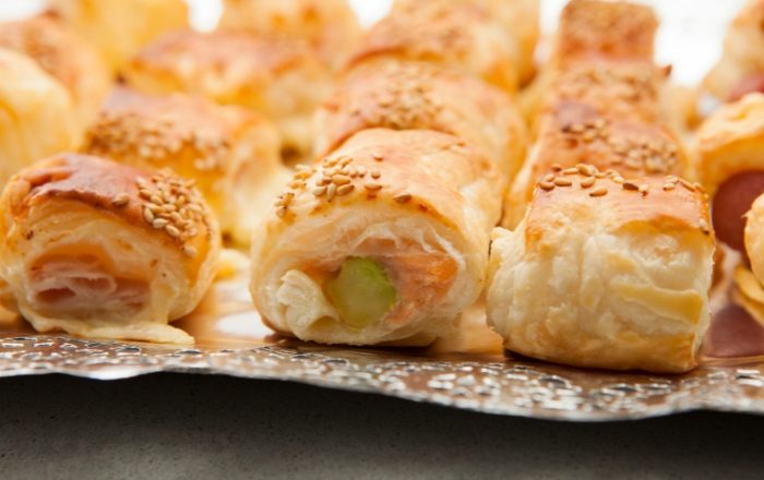 800 salgados serve quantas pessoas