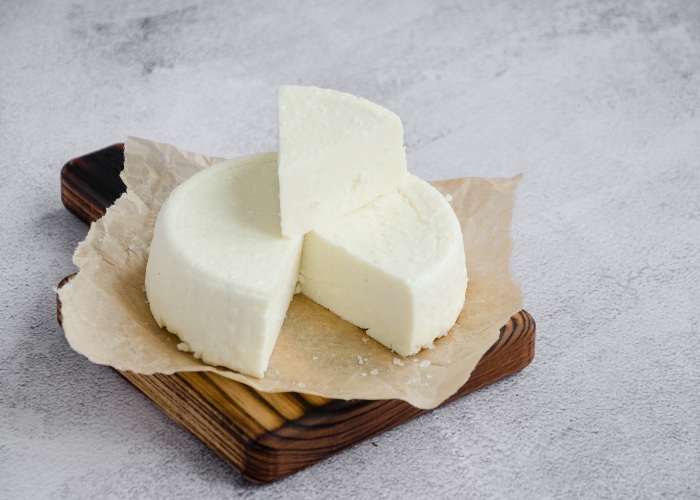 Como fazer queijo com leite