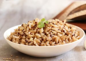 Tempo de cozimento do arroz integral na panela de pressão