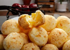 Como fazer pão de queijo congelado na airfryer