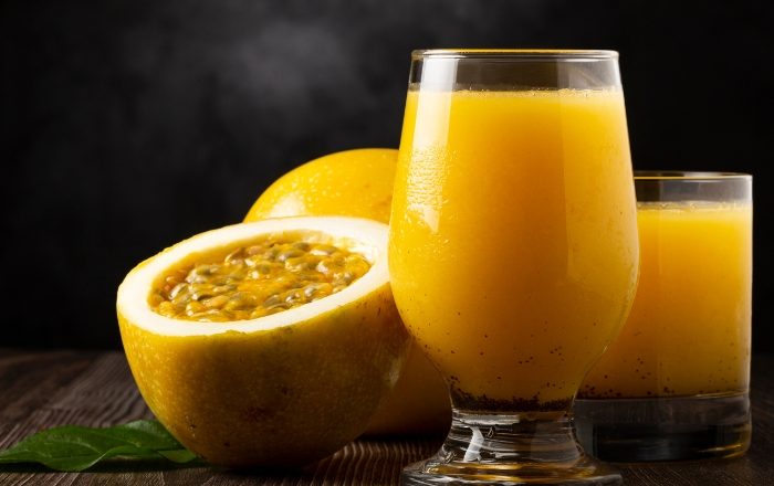 Como fazer suco de maracujá sem liquidificador