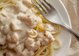 Pode fazer molho branco com farinha de trigo com fermento