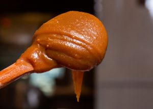 Doce de leite caseiro com 3 ingredientes