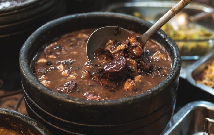 Feijoada para 500 pessoas