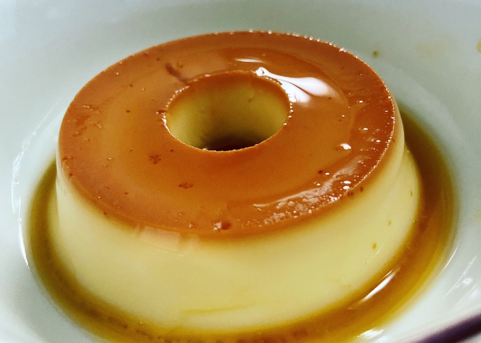 Pudim com 3 ingredientes que não vai ao forno