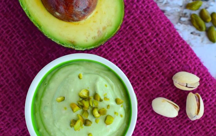 Mousse de abacate com 3 ingredientes