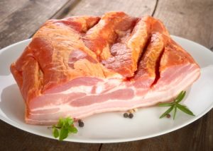 Bacon estraga na geladeira