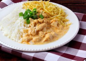 Pode colocar maionese no strogonoff de frango