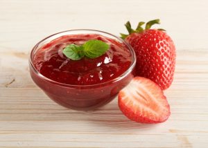 Por que colocar limão na geleia de morango