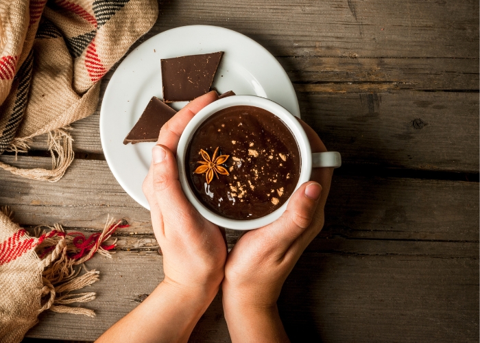 Como engrossar o chocolate quente
