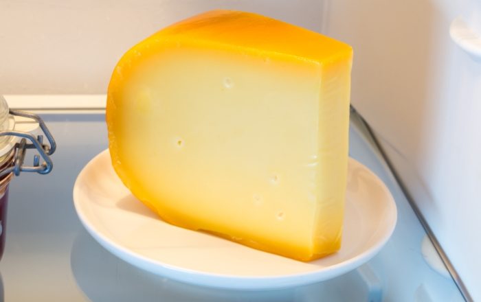 Como conservar queijo na geladeira por mais tempo