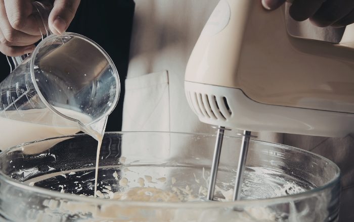 Como substituir o leite no bolo